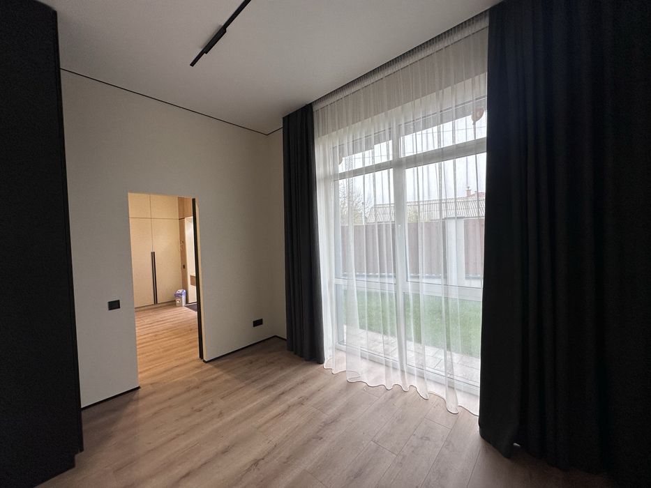 Дом с ремонтом метро Дарницкий Славутич Киев застройщик без %