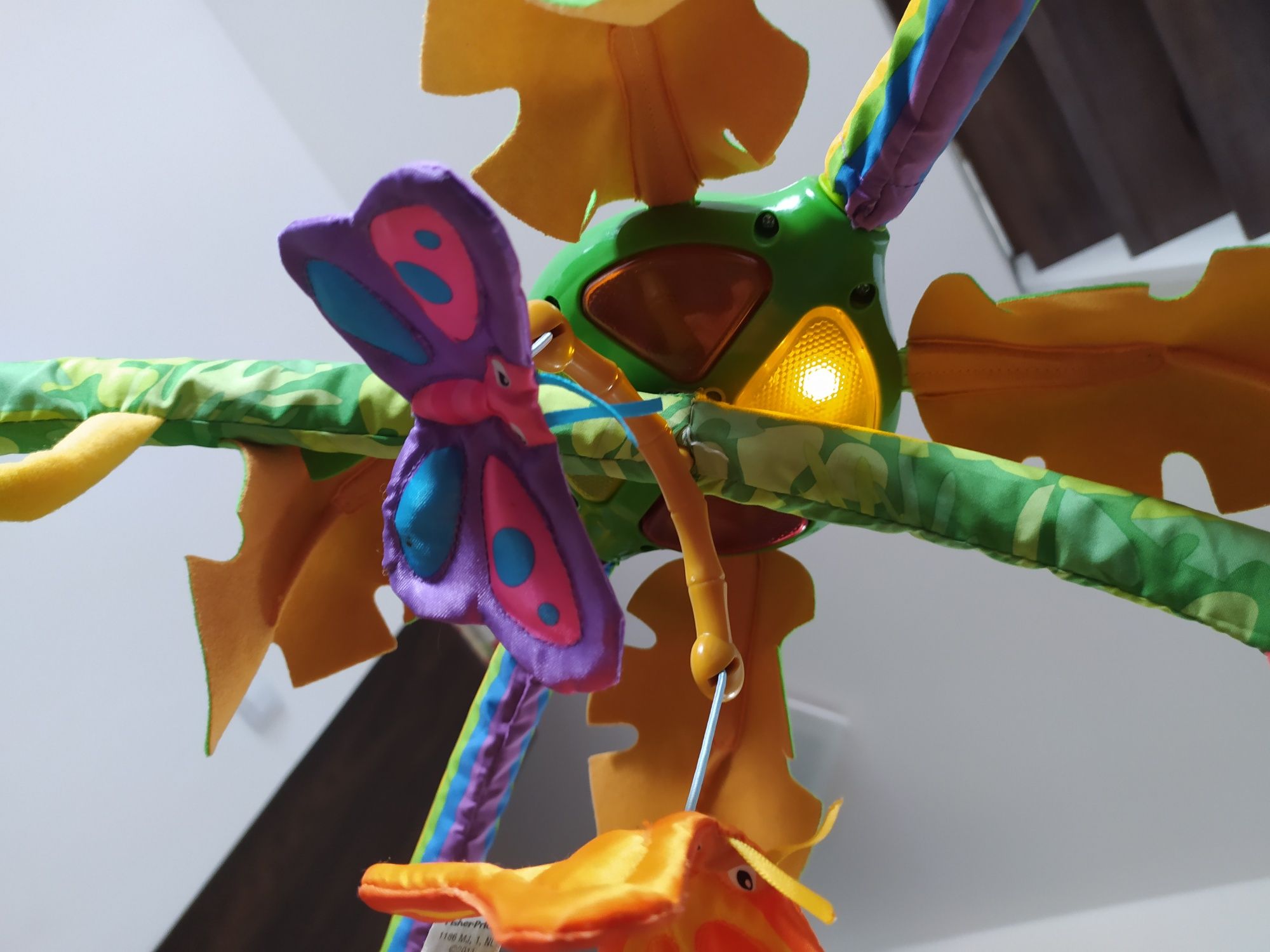 Mata Fisher-Price Rainforest dla maluszka