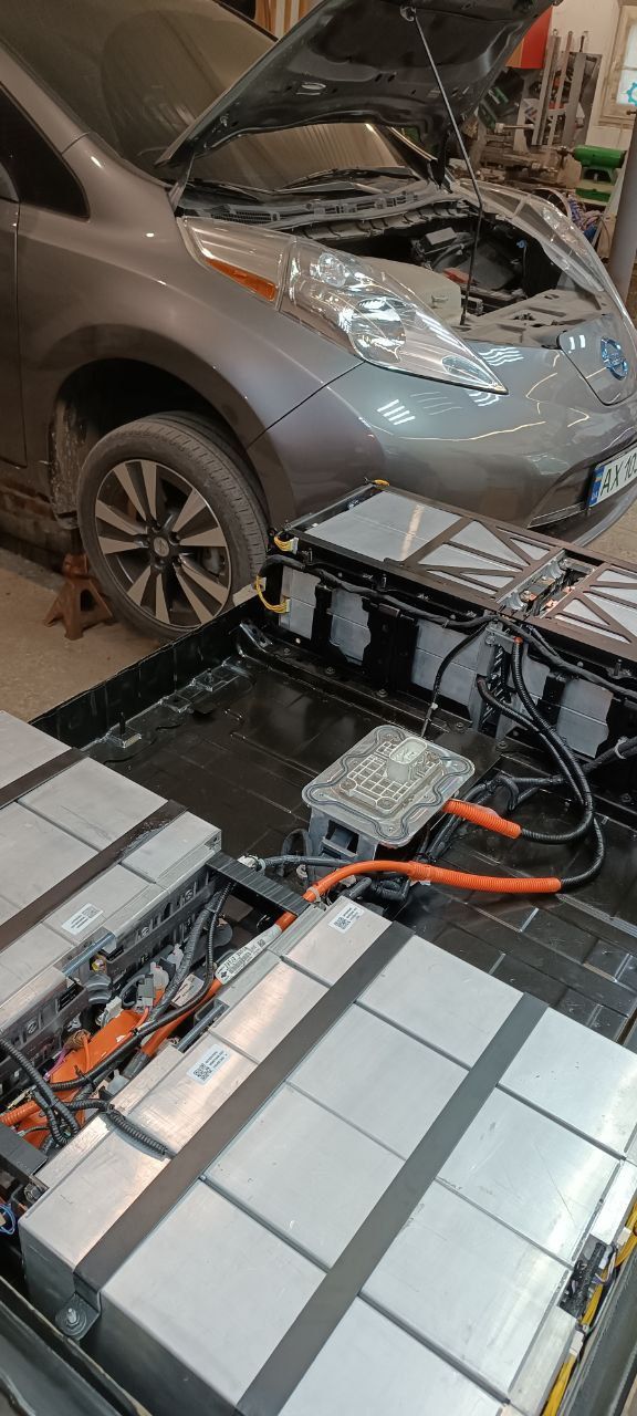 Батарея Nissan Leaf 2015 42 кВт/год по всій Україні