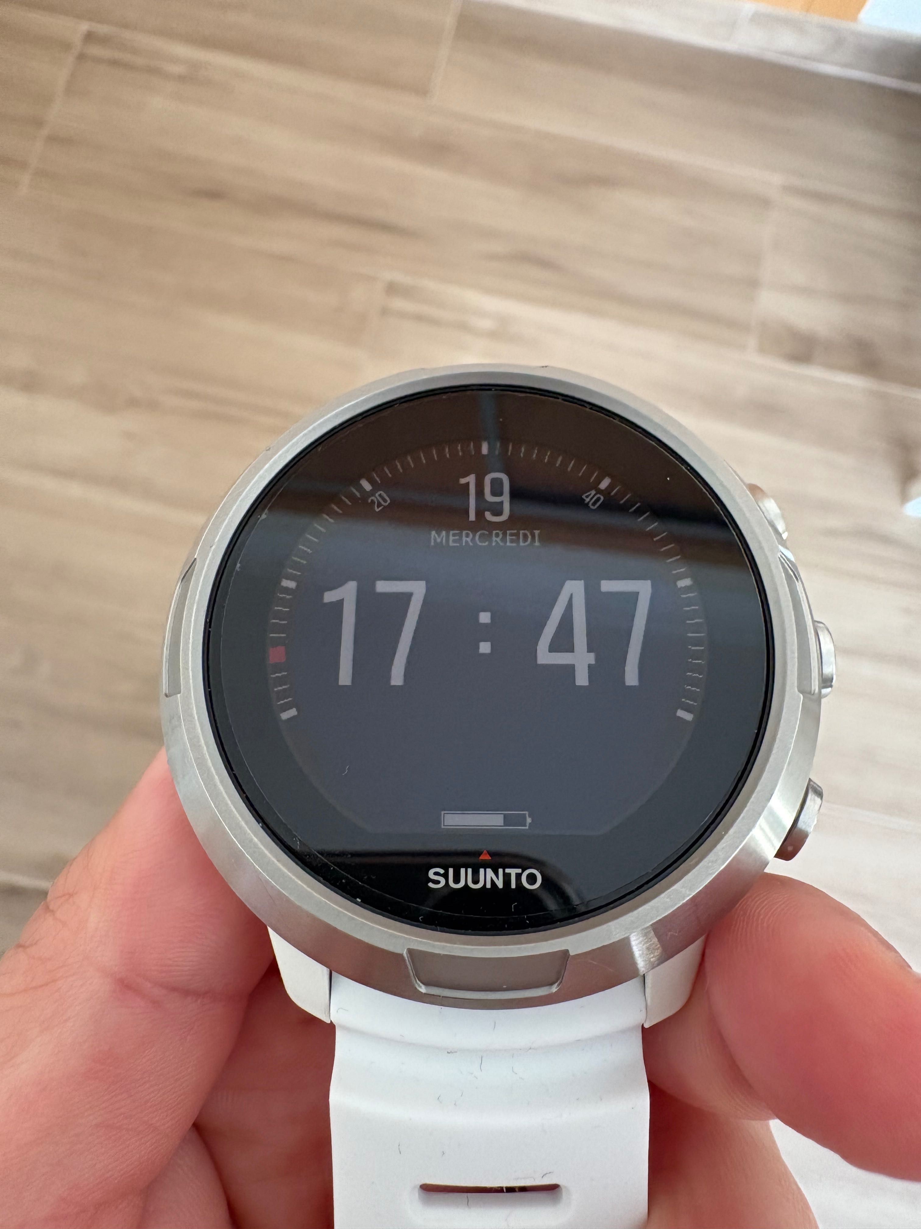 Computador de mergulho Suunto D5 cor branca com transmissor Suunto