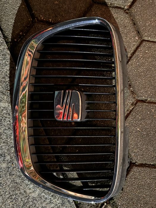 Grelha original seat leon 1p1