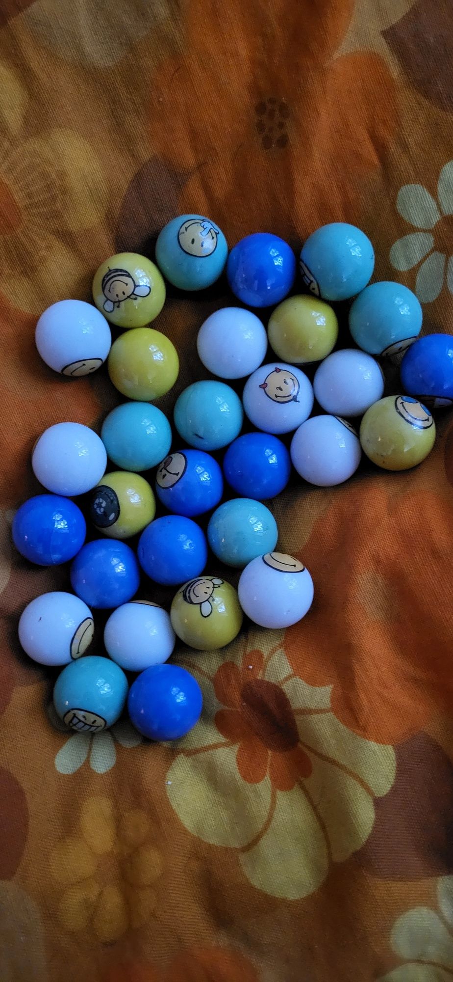 Kulki z emotkami/ minkami