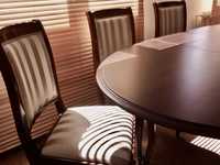 Pięknie odrestaurowany stół z 6 krzesłami