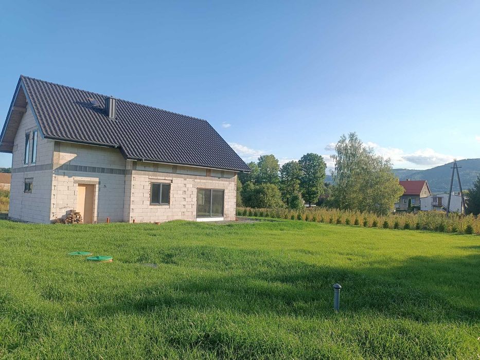 Dom wolnostojący na sprzedaż