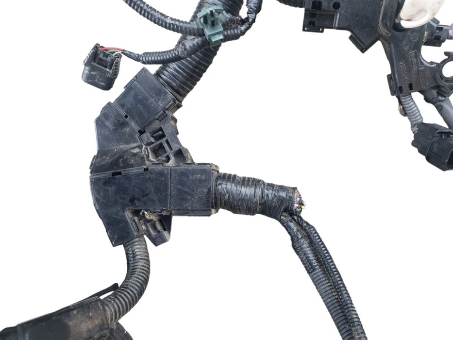 ДЕФЕКТ Проводка двигателя моторная коса отрезан конектор на разборка