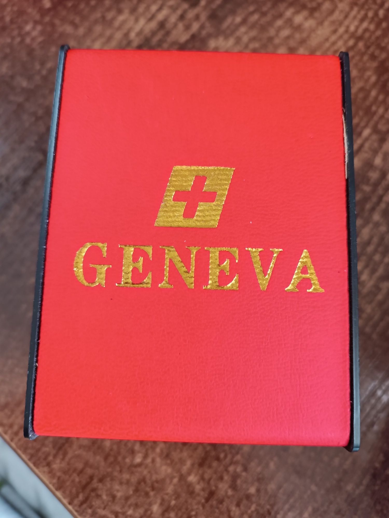 Продаю годинник Geneva