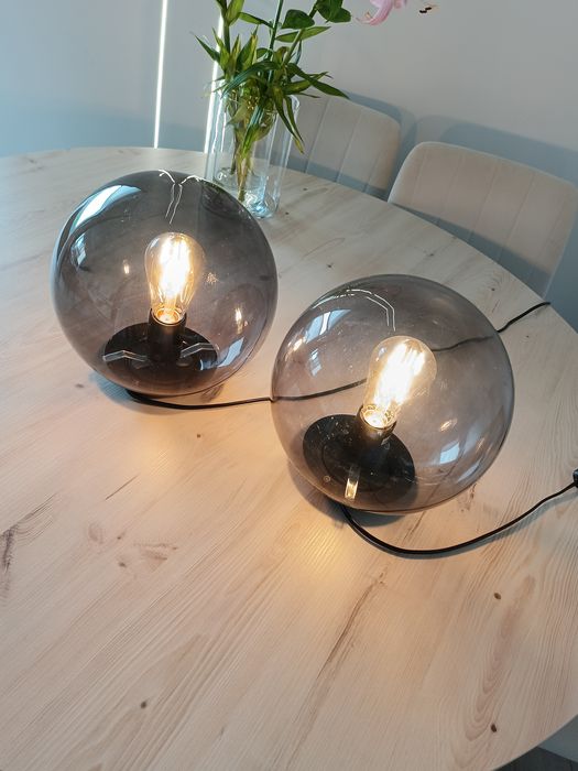 Dwie lampki nocne lampy stołowe