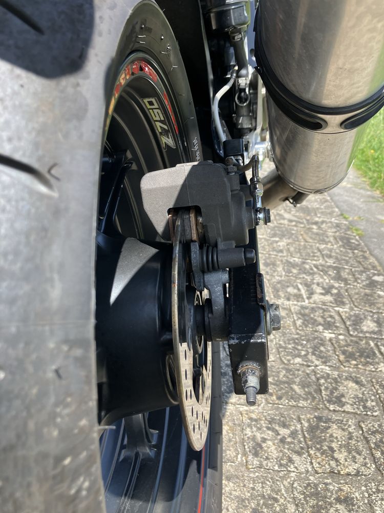 Z750 Kawasaki - Revisão junho 2025