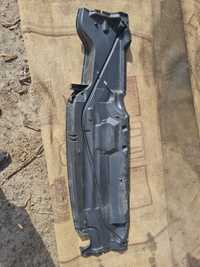 Накладка пластик під лобове скло Ford C-Max