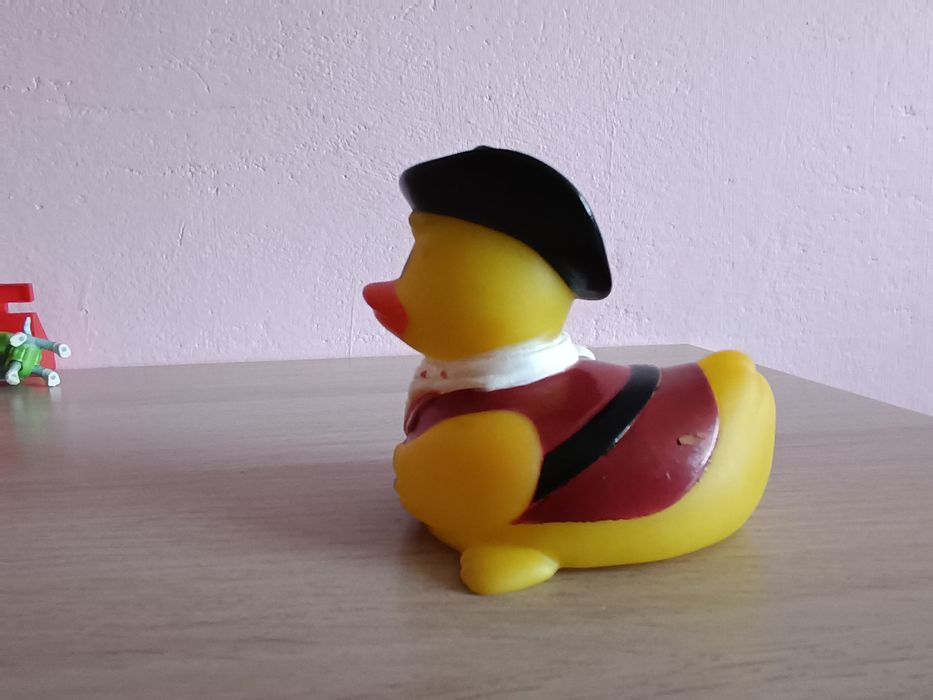 Gumowa kaczka kolekcjonerska kaczuszka kowboj