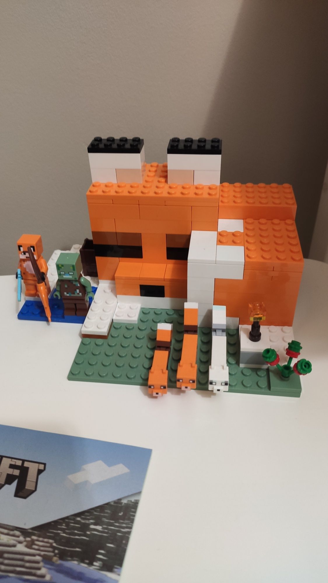 Klocki LEGO Minecraft 21178 Siedlisko Lisów kompletny