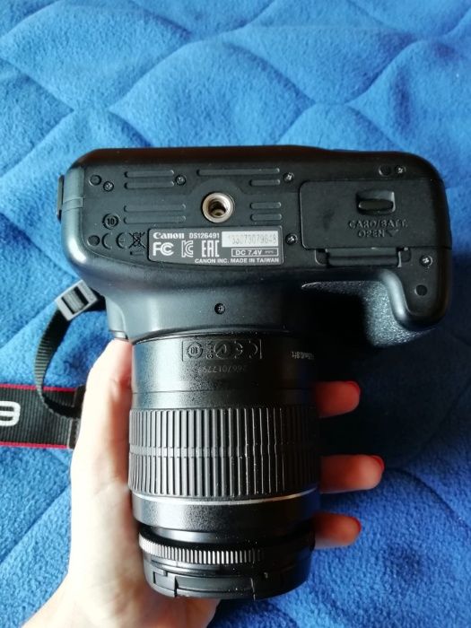Canon EOS 1200D + Lente + Bolsa + Cartão Memória