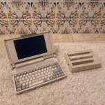 Toshiba  T1000SE vintage laptop