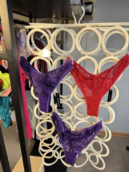 Продам білизну цілим лотом,білизна уся нова брендова