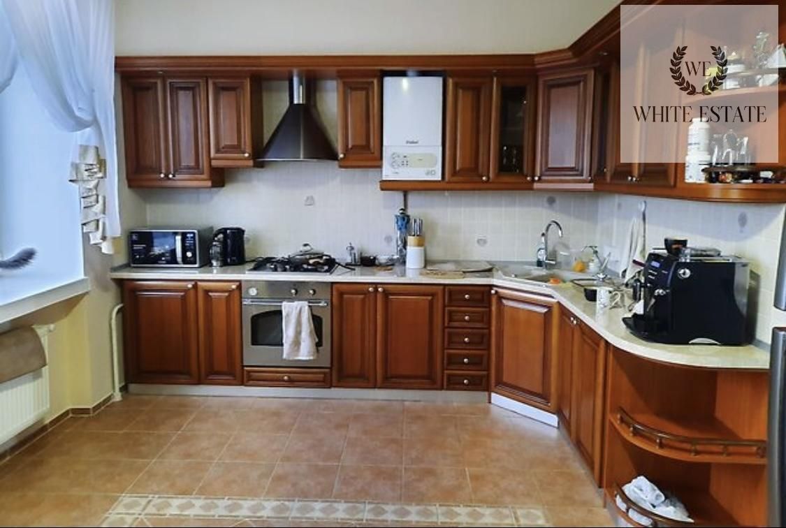 Продаж 4 кім. квартири по вул. Батьківського