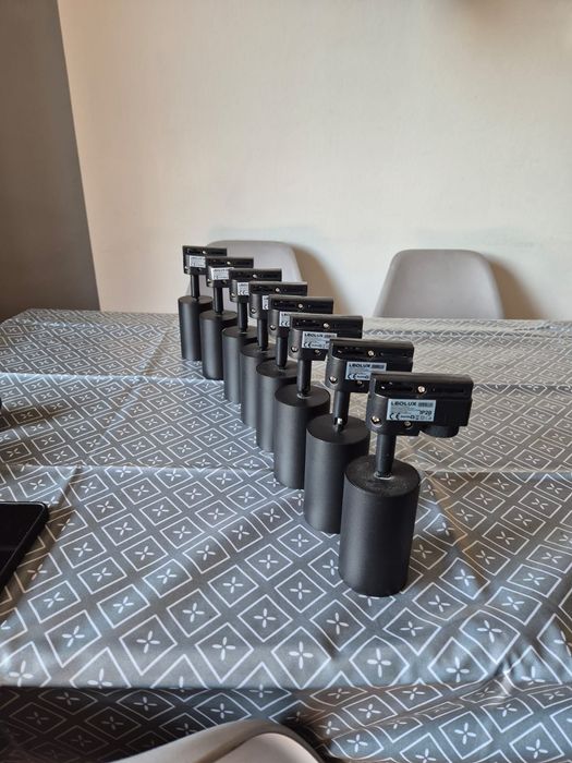 Reflektor szynowy szynoprzewód LED lampa szynowa spot na żarówkę GU10