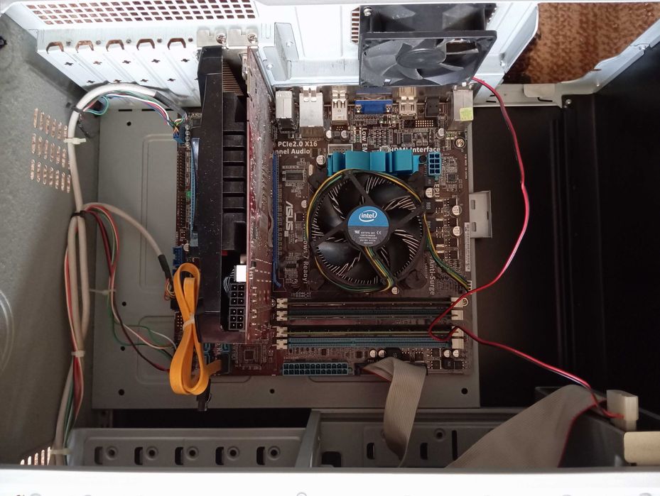 Komputer Intel 3