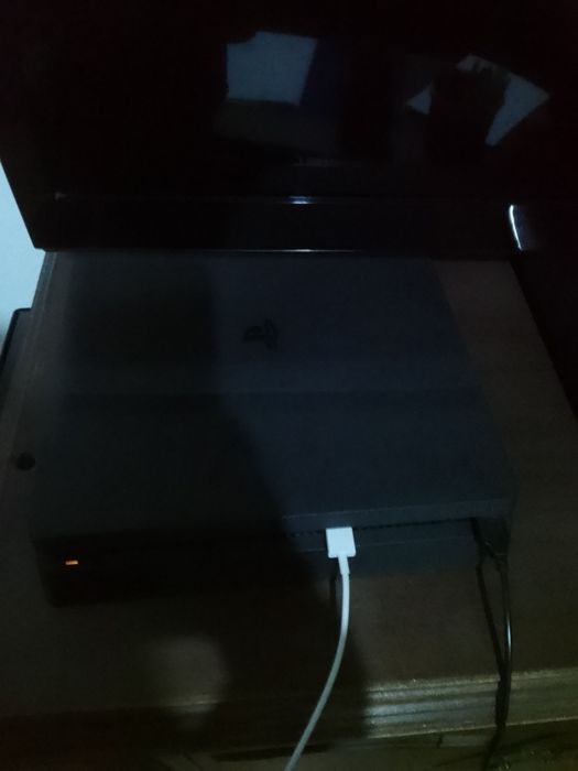 Ps4 1 terabite como nova