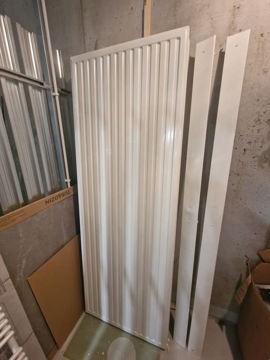 Grzejnik Purmo Vertical VR22C 2619W - nowy