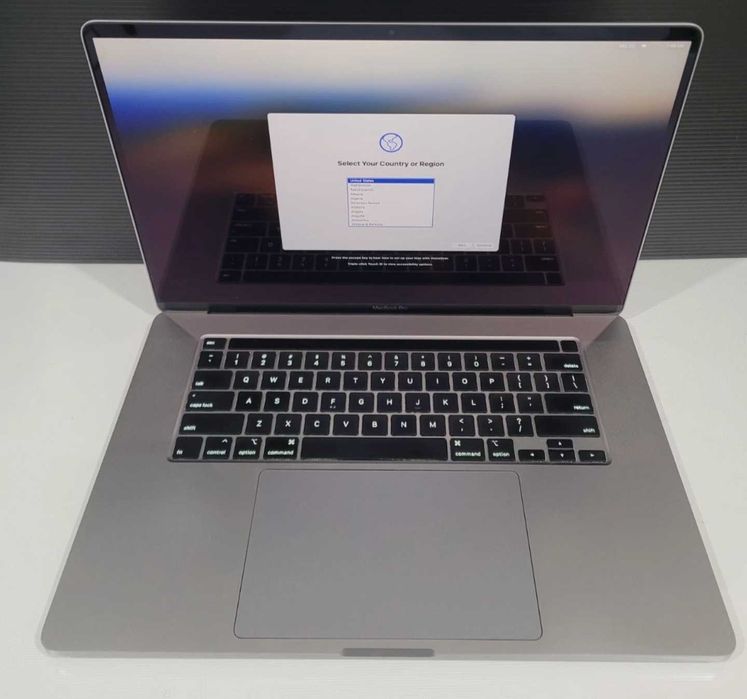 Macbook Pro 2019 16” intel i9 1TB SSD 16GB RAM Com Garantia