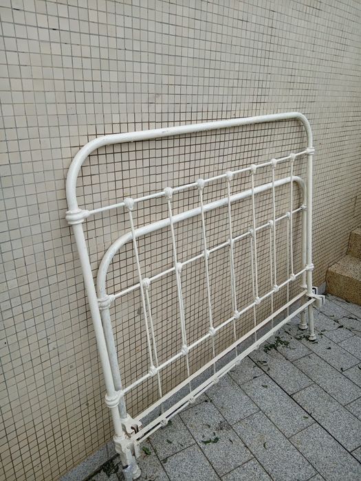 Três.camas.ferro.como.novasa.bom.prevo