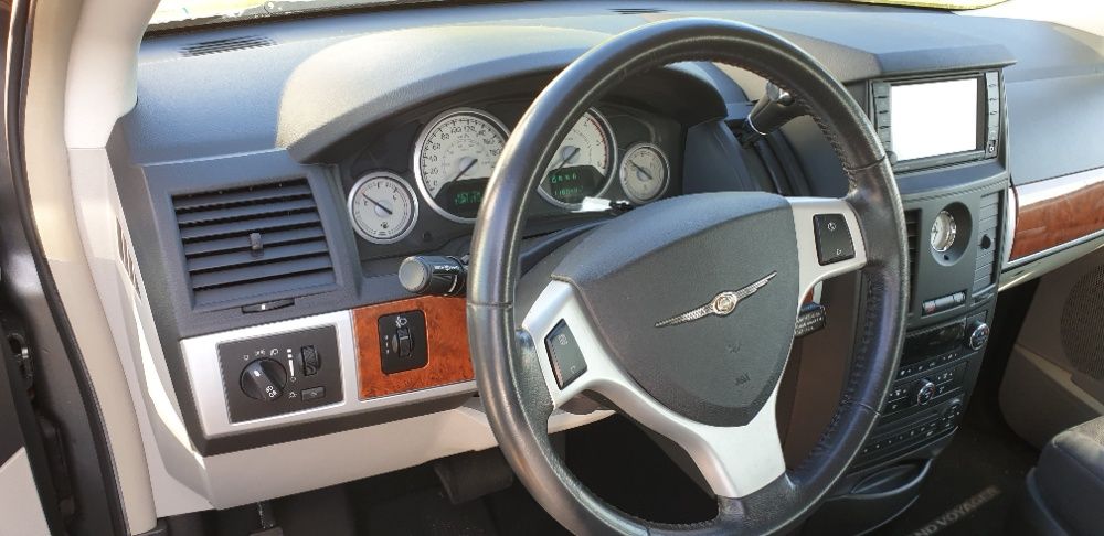 Chrysler Grand  voyager  para peças a andar