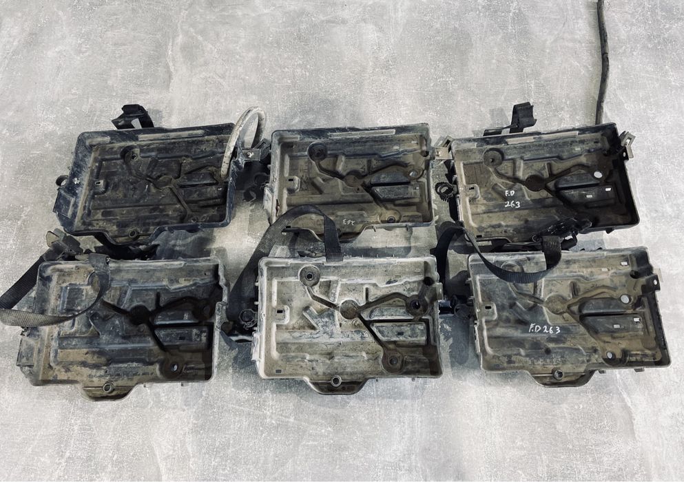 Корпус під Акамулятор Фиат Добло 263 кузов Опель Комбо D 2010-2017