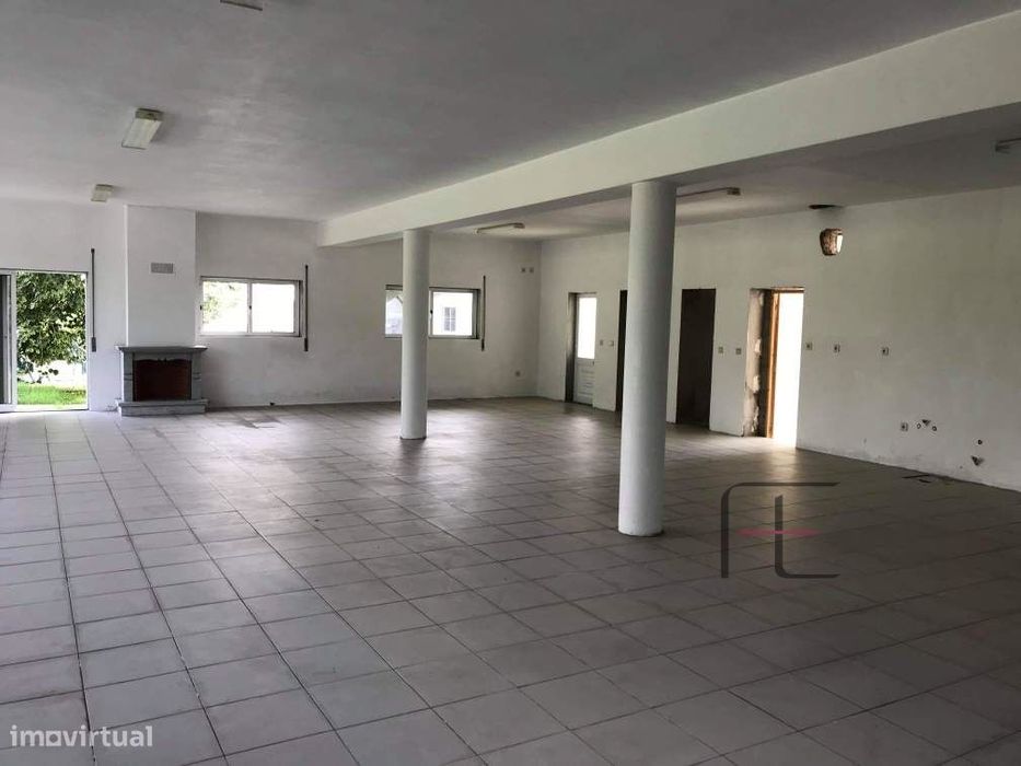Espaço comercial, área 200m2, Cortegaça