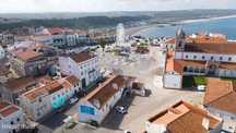 Apartamento Renovado T2 em  Nazaré