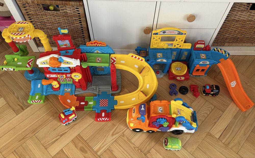 Zestaw Tut tut Vtech remiza transporter warsztat