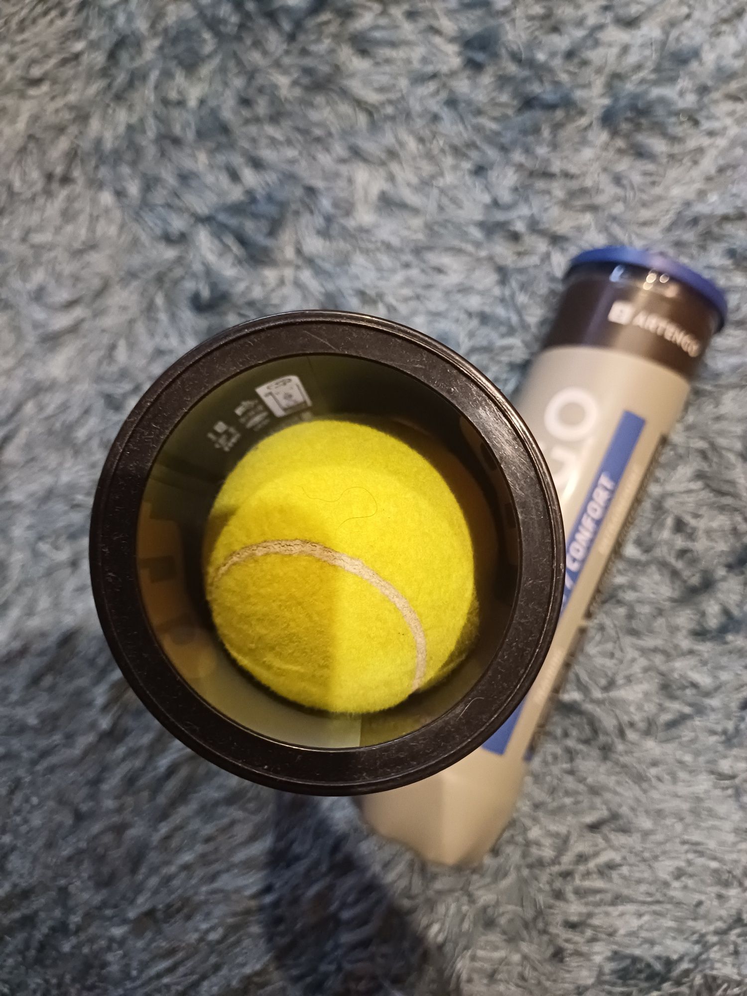 2 conjuntos bolas de ténis