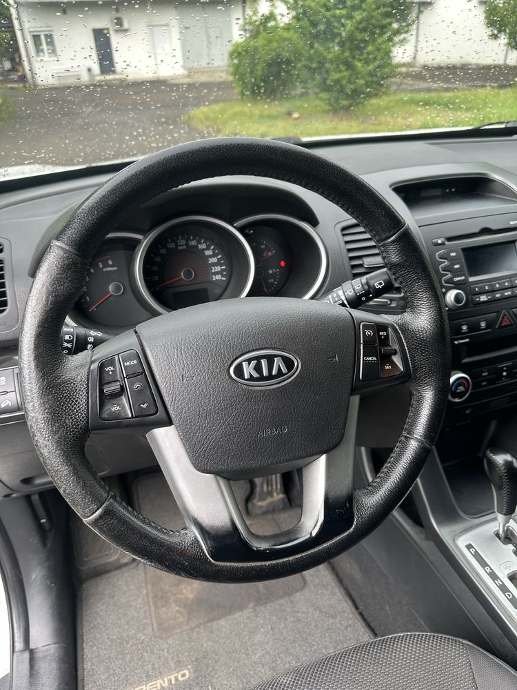 Продам чудове авто,  надійний та комфортний кросовер Kia Sorento