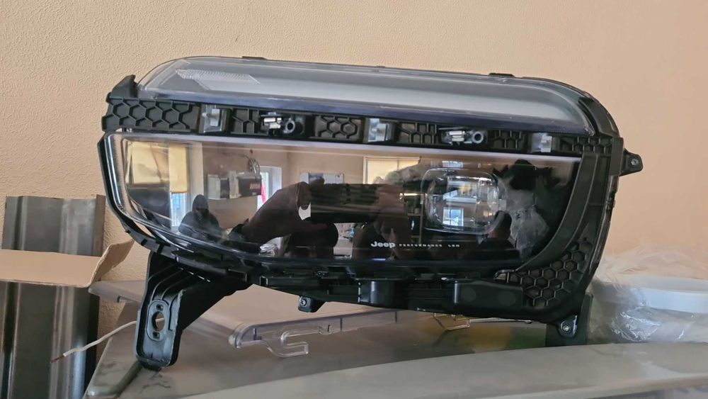 фара левая jeep avenger 52218719