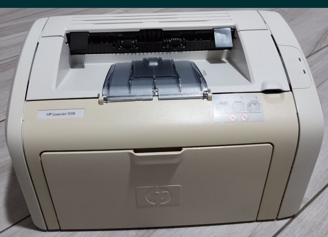 Топ-10 надійний лазерний принтер HP 1018, в домашньому використанні