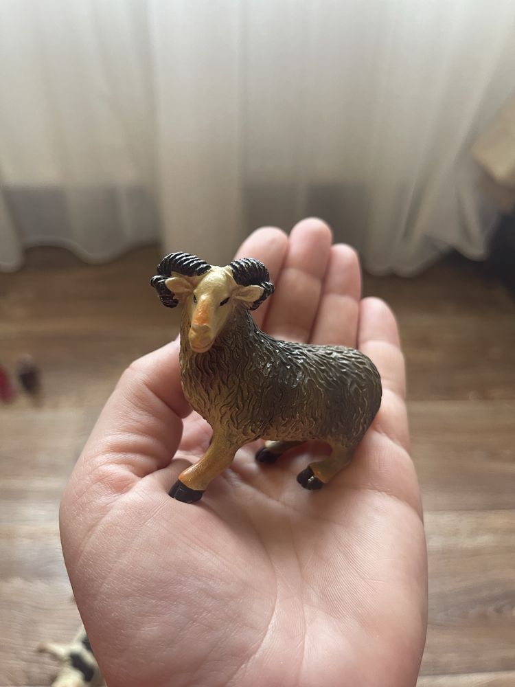 Свійські тварини schleich