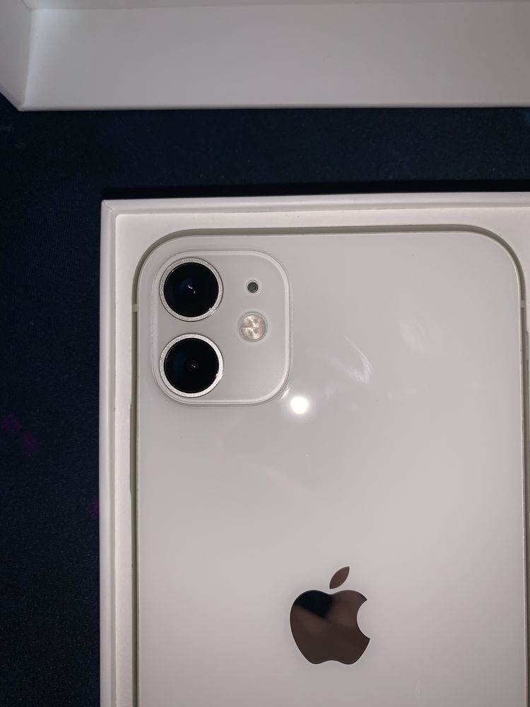 iPhone 11 128gb стан нового