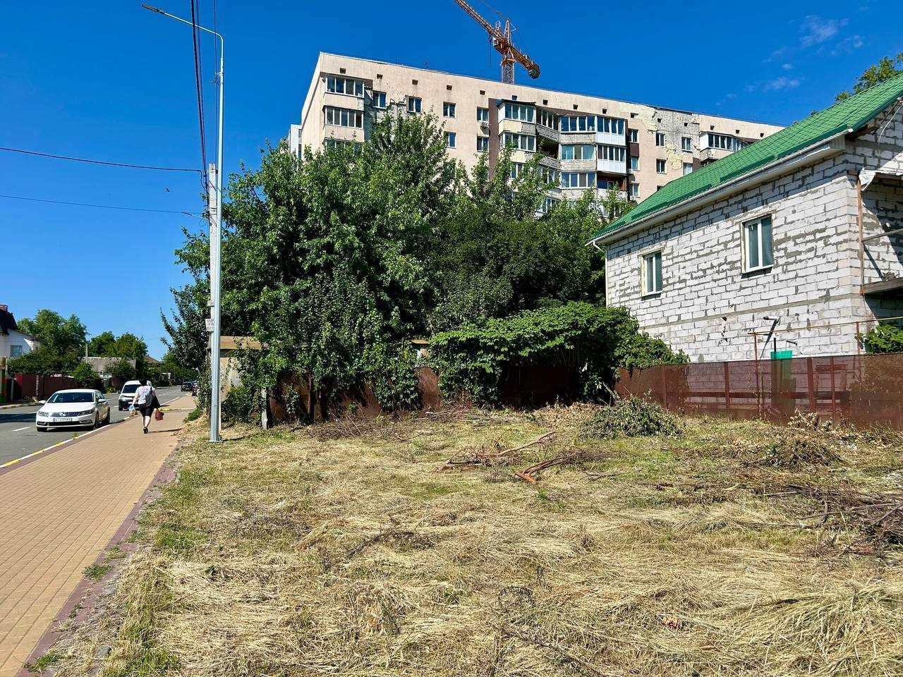 Кутова ділянка для будівництва комерційних об’єктів, м.  Буча, центр