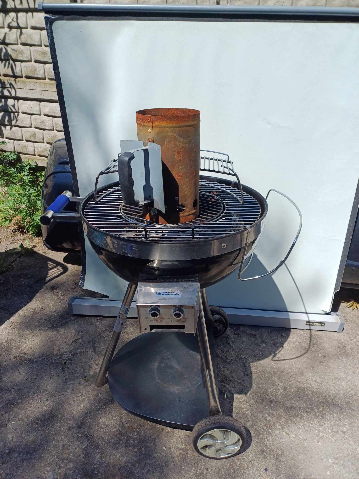 Grill ogrodowy WEBER