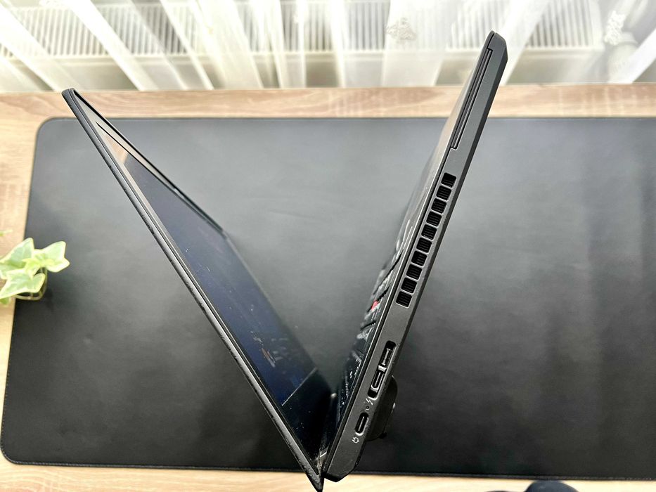Lenovo ThinkPad T480 • i7-8550U • 16GB RAM • 256GB SSD