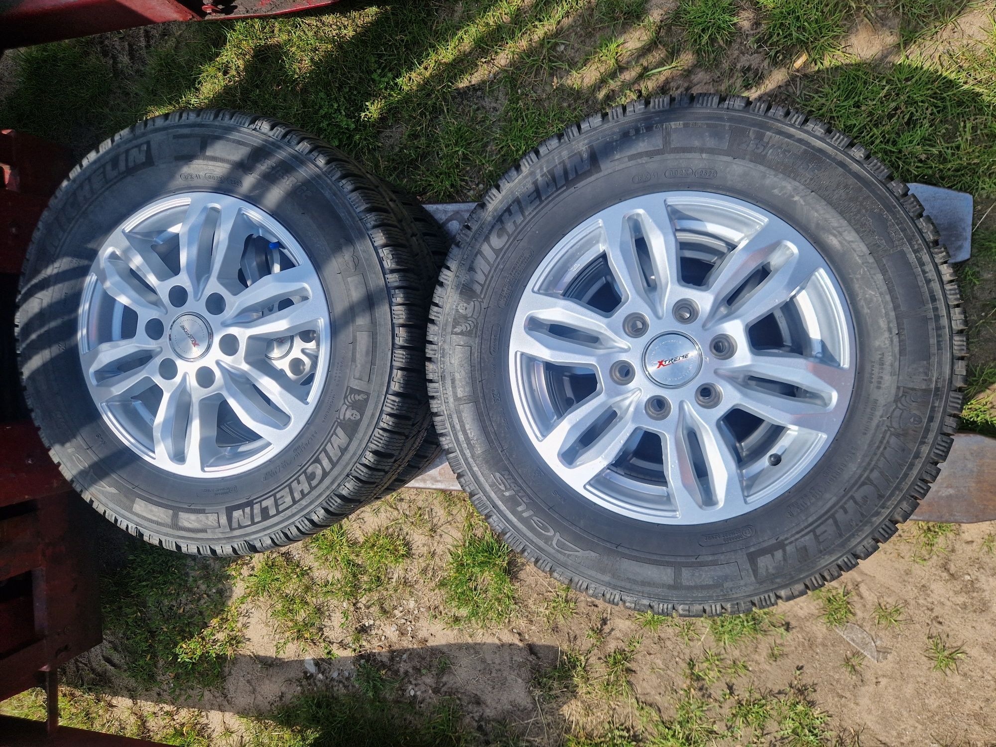 Alufelgi sprinter  z oponami 235/65r16c kamper