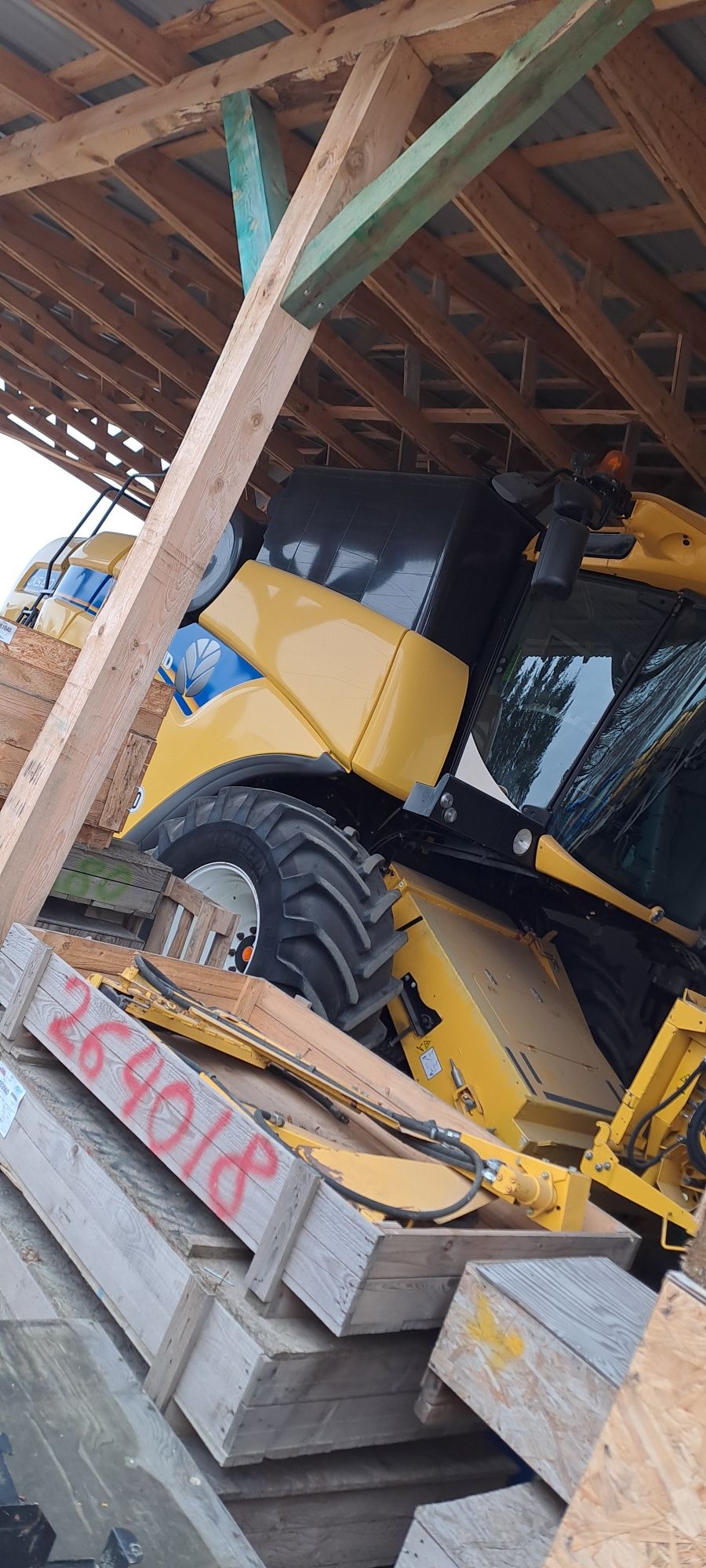 Kombajn zbożowy New Holland CX5.80 heder 5,48 m VF Varifeed