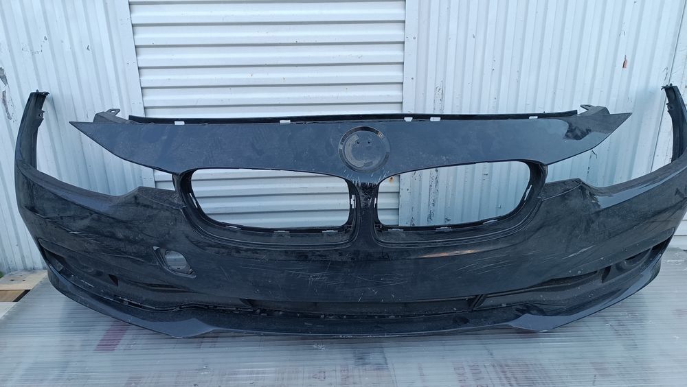 Vendo parachoque de frente BMW 3 series F30,31 LCI ano 2015/16