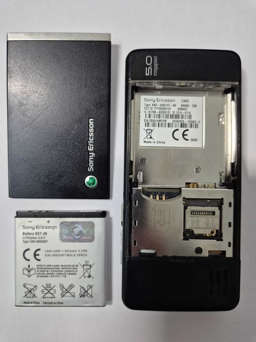 Sony Ericsson C902, słuchawka bluetooth hbh-pv703, ładowarka
