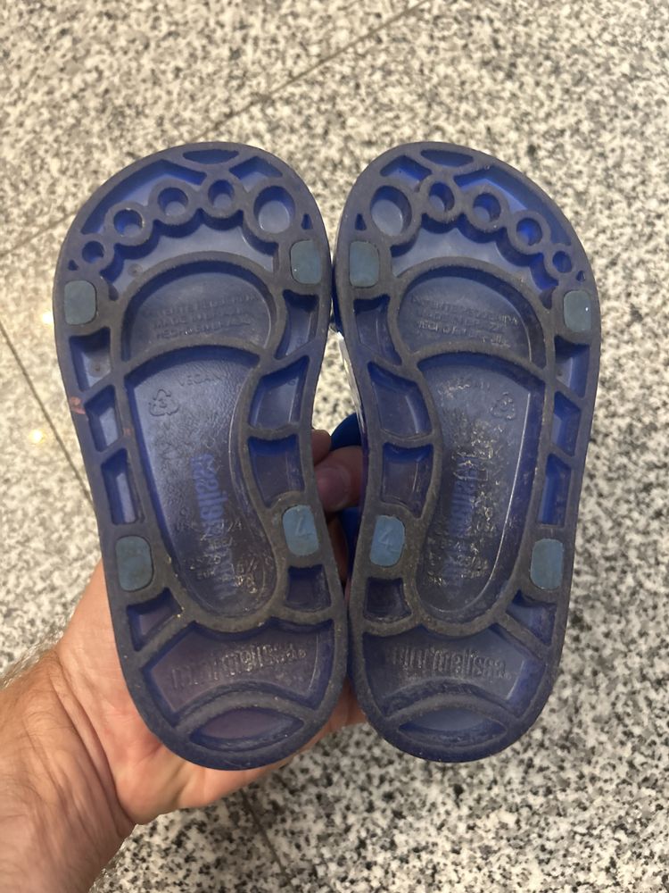 Mini Melissa 25 ou 26 sandálias criança