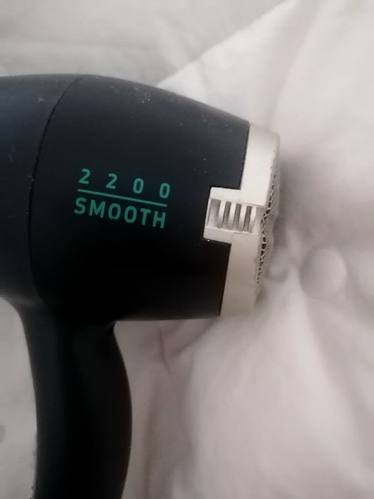 Suszarka do włosów TRESemme stan bardzo dobry