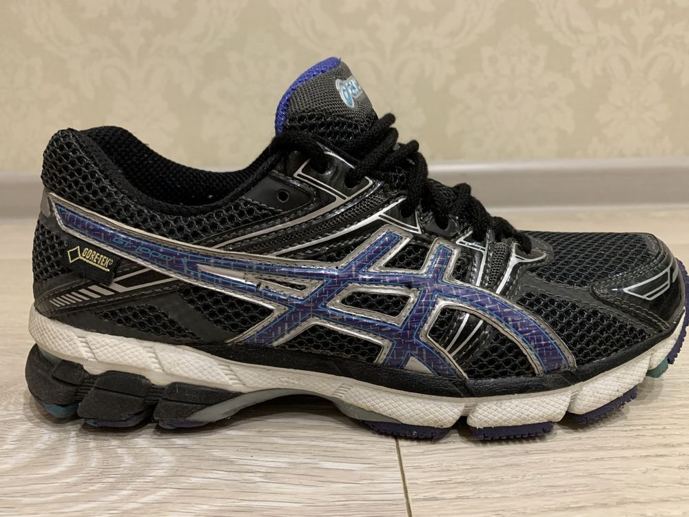 Кросівки ASICS T3E5N GTX