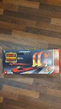 Игровой набор Bburago Ferrari dual loop трек двойная петля 2 машинки