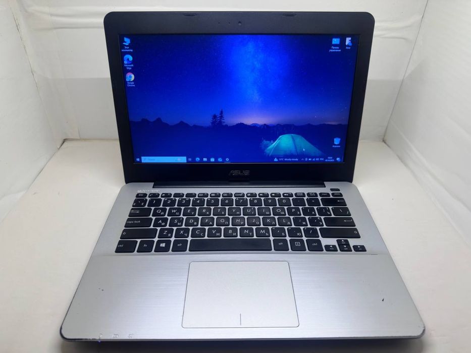 В наявності! Бюджетний, для роботи Asus X302UA-FN168D 8/256