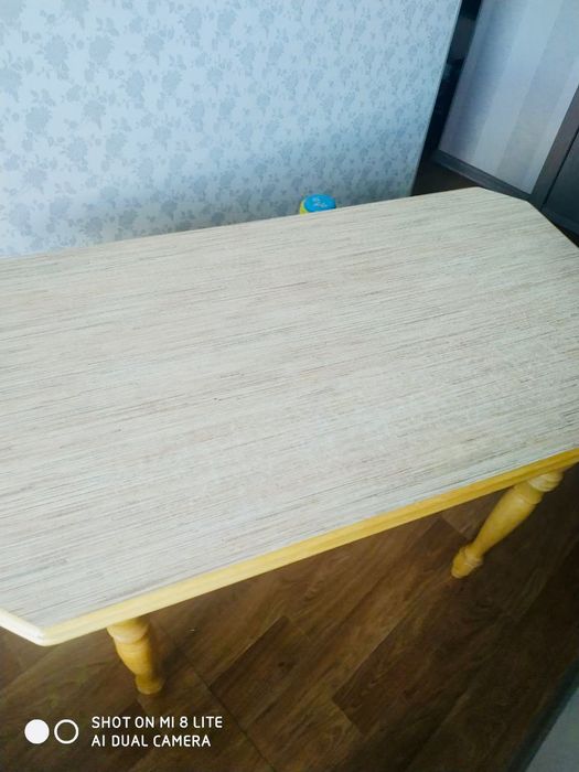 Кухонний стіл, дерев’яний, прямокутний