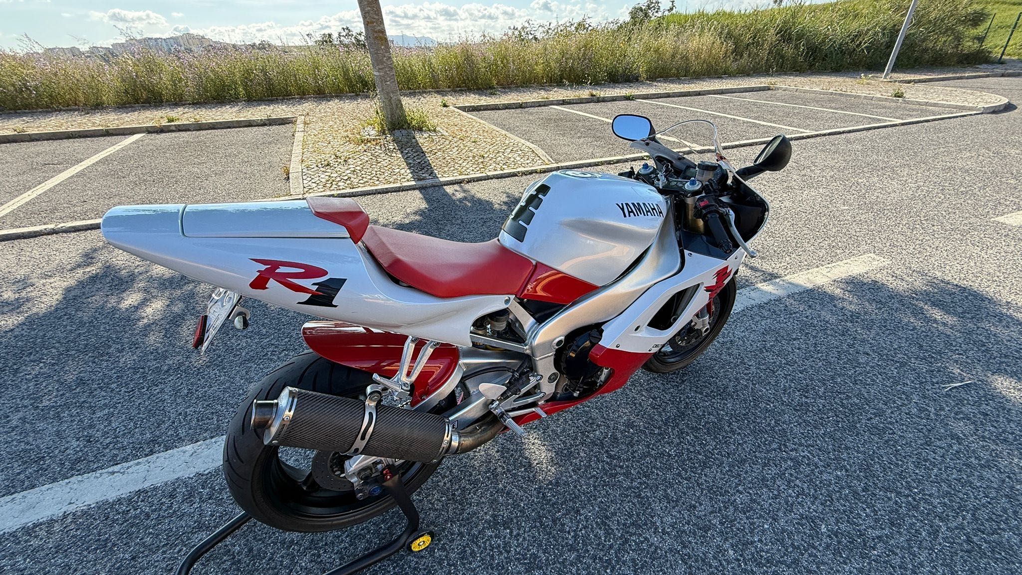 Vendo Yamaha R1 - 1998 - 1st Generation